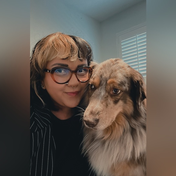 Meet your Posher, Ally - Picture 1 of 1